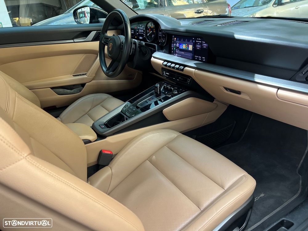 Porsche 911 (992) Carrera S Cabriolet PDK - 11