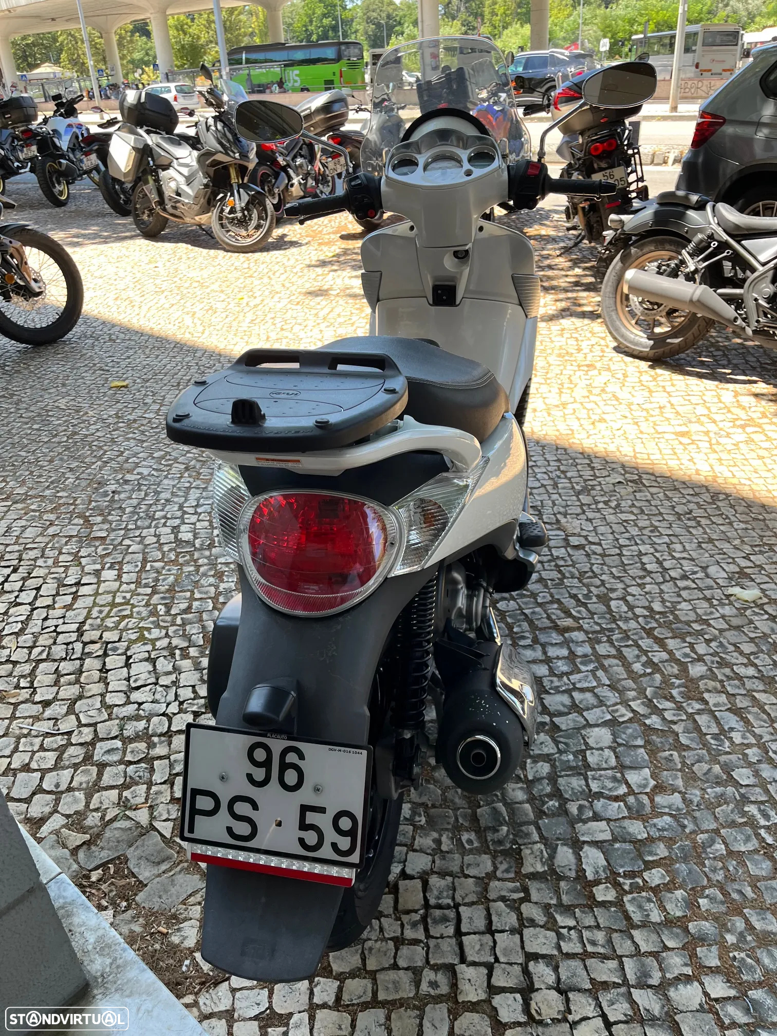 Aprilia Scarabeo - 4