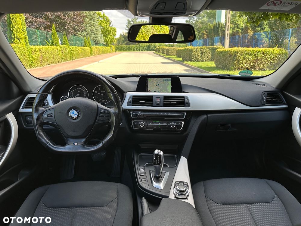 BMW Seria 3 - 25