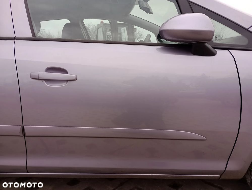 OPEL CORSA D 5d drzwi prawe przednie prawy przód Z166 - 2