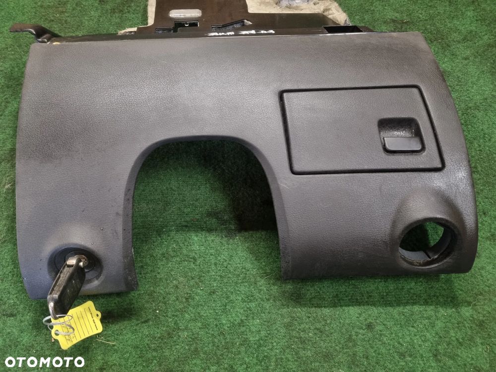 Oslona pod kierownice Audi A8 D3