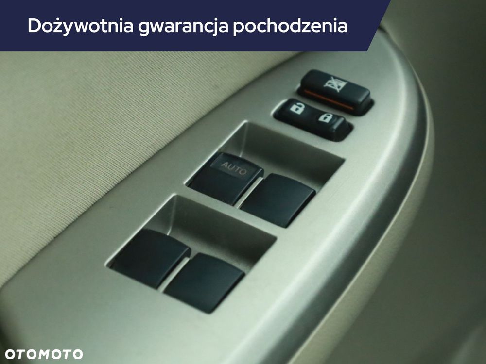 Toyota Corolla - 17