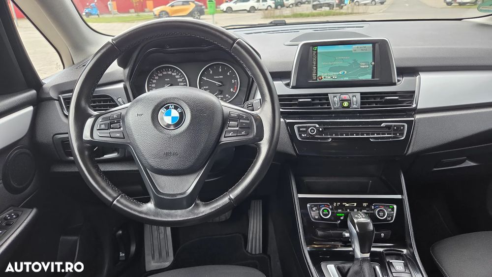BMW Seria 2 216d Aut. Sport Line - 12