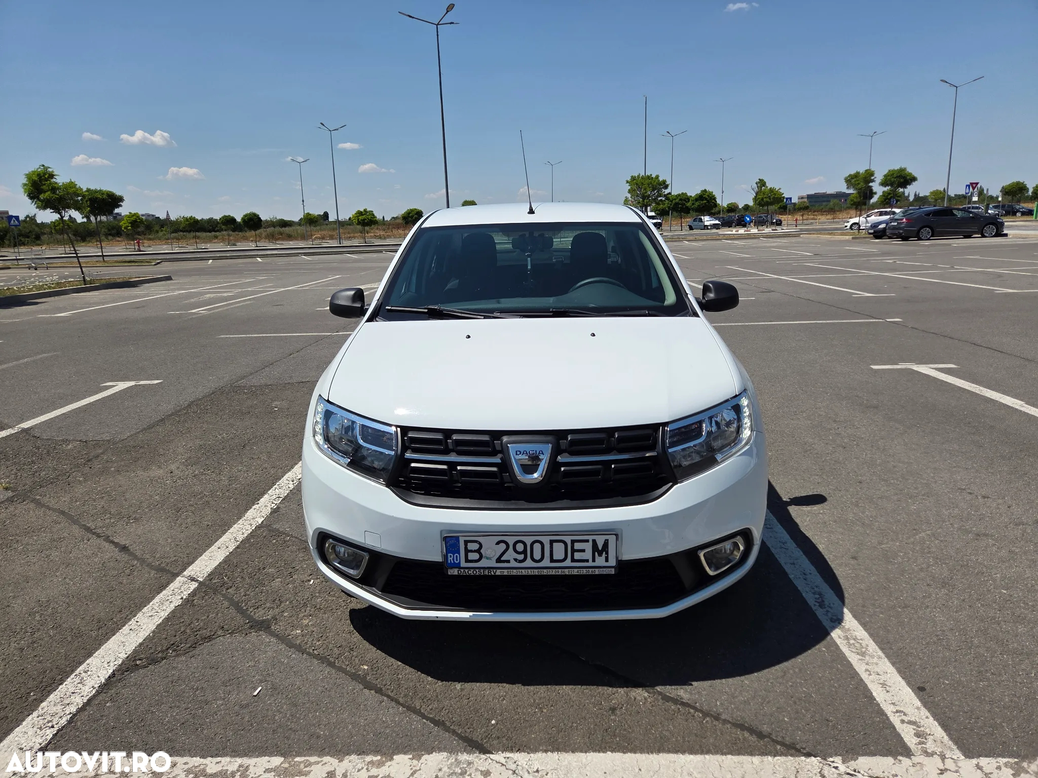 Dacia Logan 1.0 SCe SL PLUS - 10