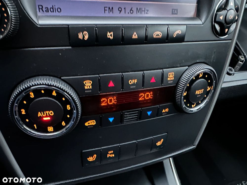 Mercedes-Benz Klasa B 200 Special Edition - 19