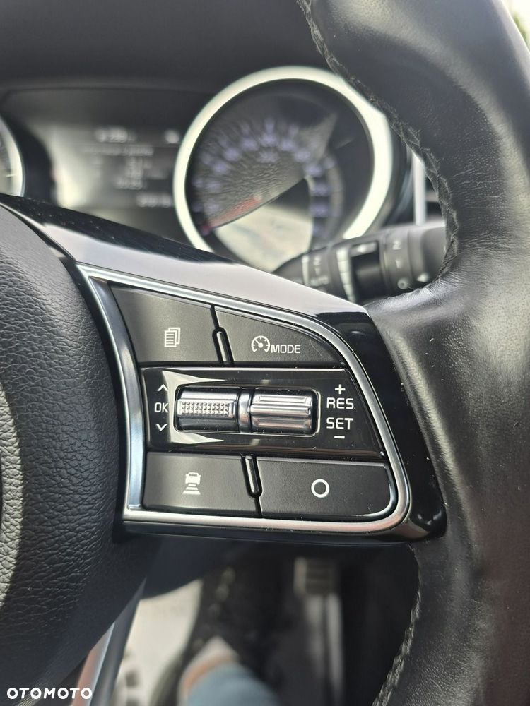 Kia Ceed - 37