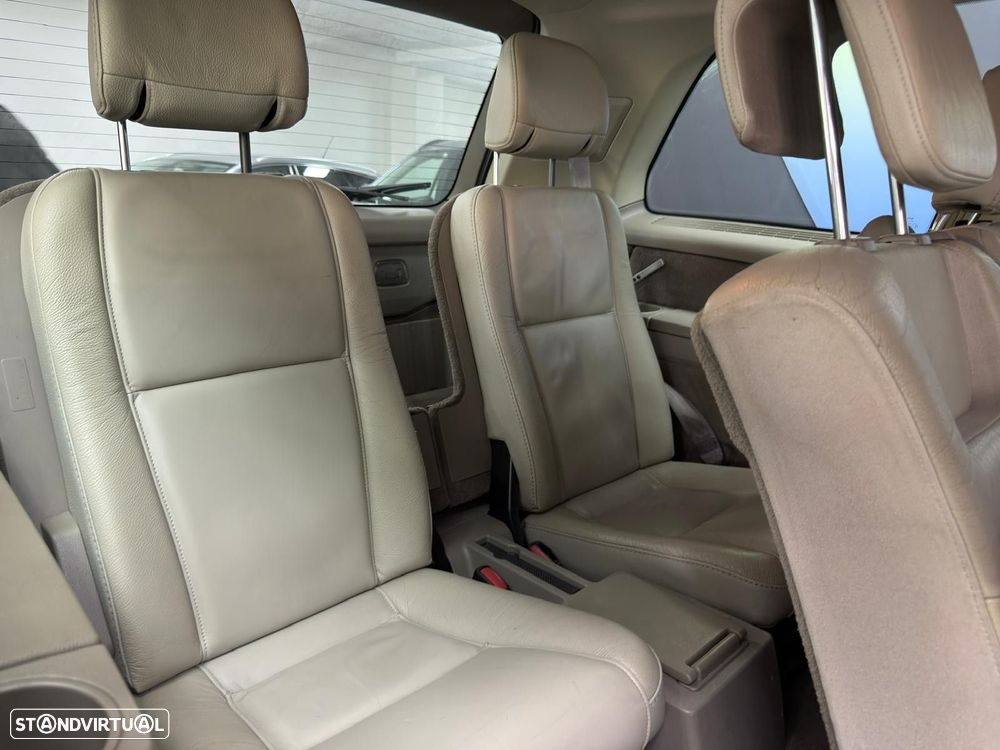 Volvo XC 90 2.4 D5 7L Nivel 3 Auto. - 17