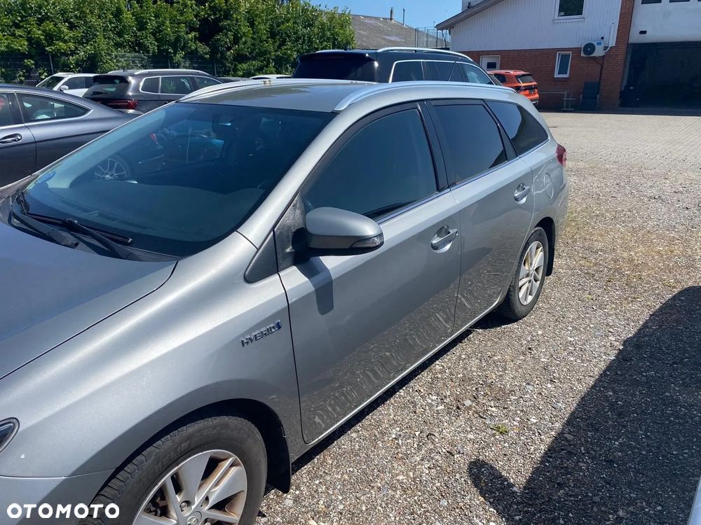 Toyota Auris - 2