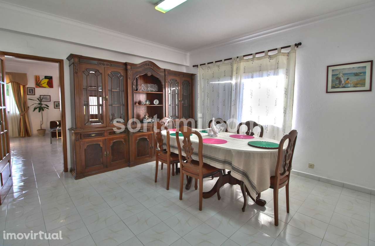 Moradia Isolada T6 Venda em Quarteira,Loulé - Grande imagem: 3/11