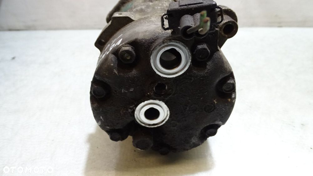 SPRĘŻARKA KLIMATYZACJI VOLKSWAGEN VENTO 1.9 - 4