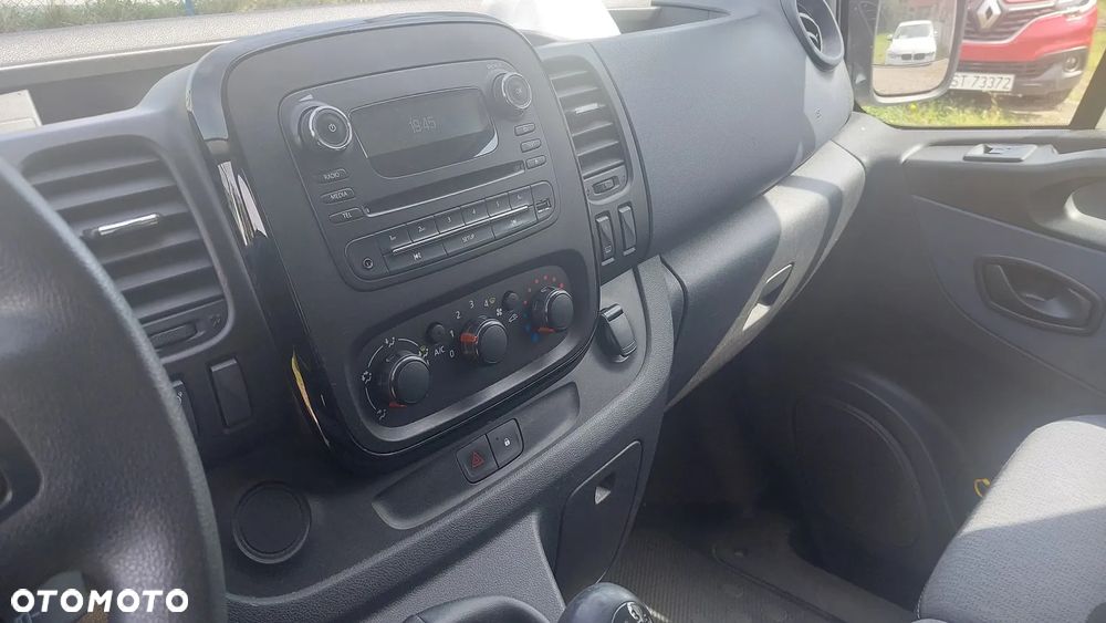 Opel Vivaro L2H1 2,9t Edition - 11