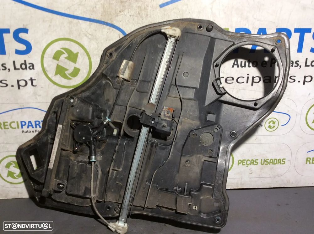 Elevador trás esquerdo Mazda 2 2004 - 2