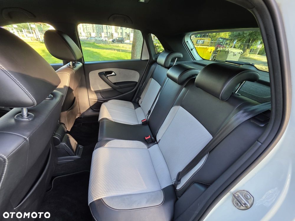 Volkswagen Polo Cross - 12
