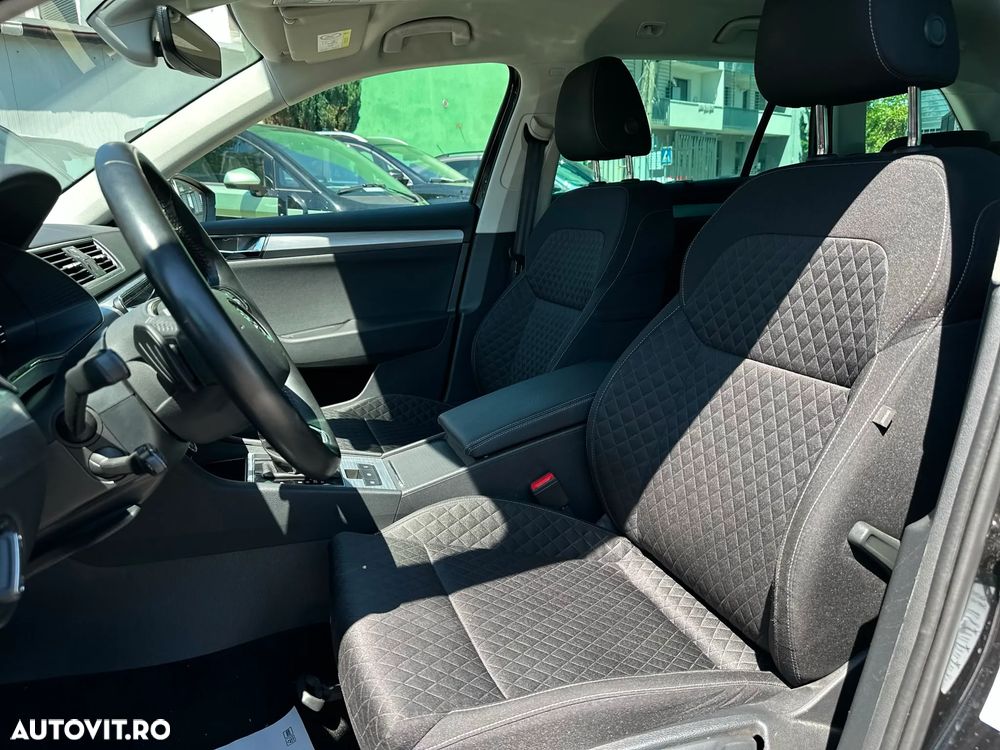 Skoda Superb 2.0 TDI DSG Ambition - 20
