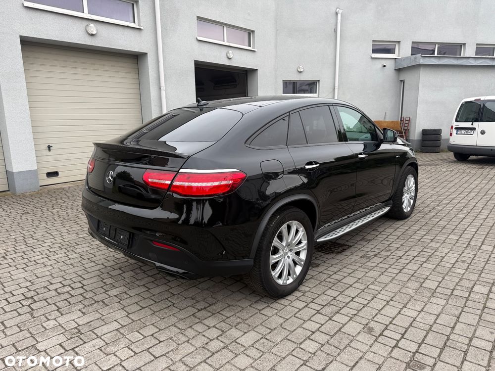 Mercedes-Benz GLE AMG 43 4M 9G-TRONIC AMG Line - 9