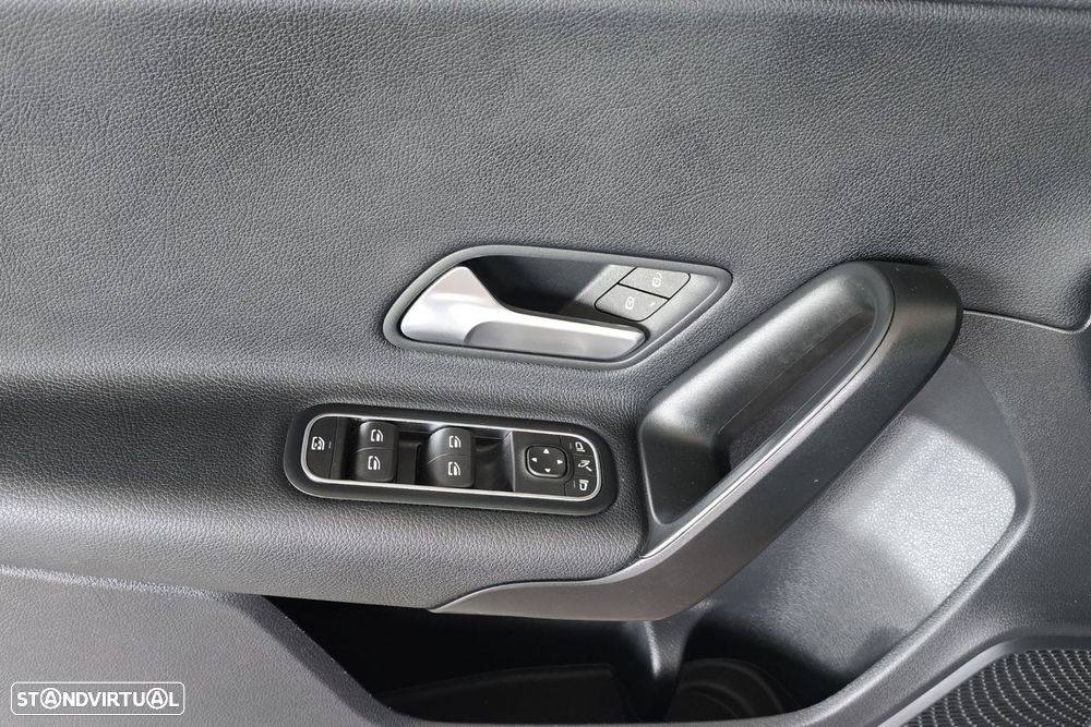 Mercedes-Benz A 180 d Style Plus - 18