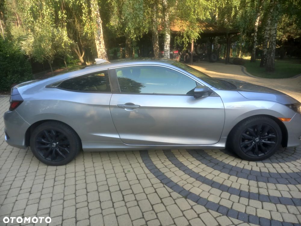 Honda Civic 1.5 i-VTEC Turbo CVT Comfort - 2