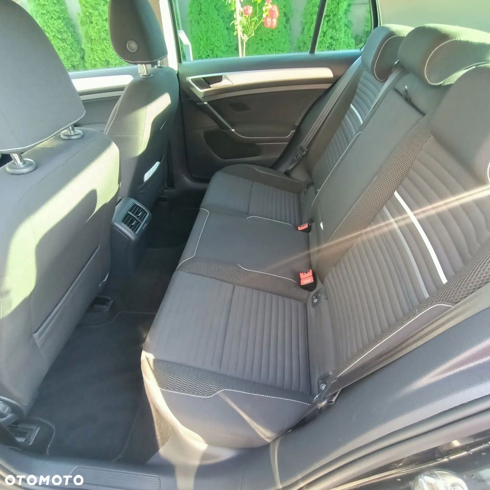 Volkswagen Golf 2.0 BlueTDI Cup - 9