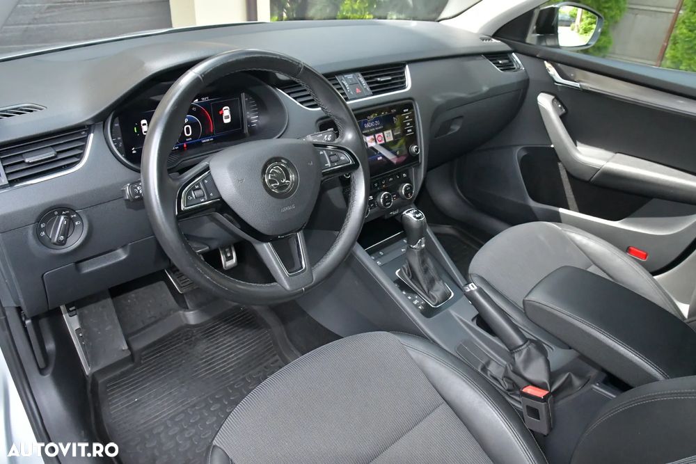 Skoda Octavia 2.0 TDI DSG 4X4 Style - 23
