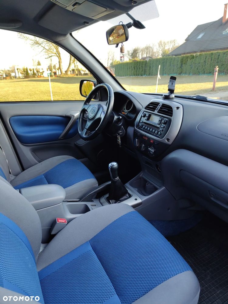 Toyota RAV4 1.8 VVT-i Terra 2WD - 16