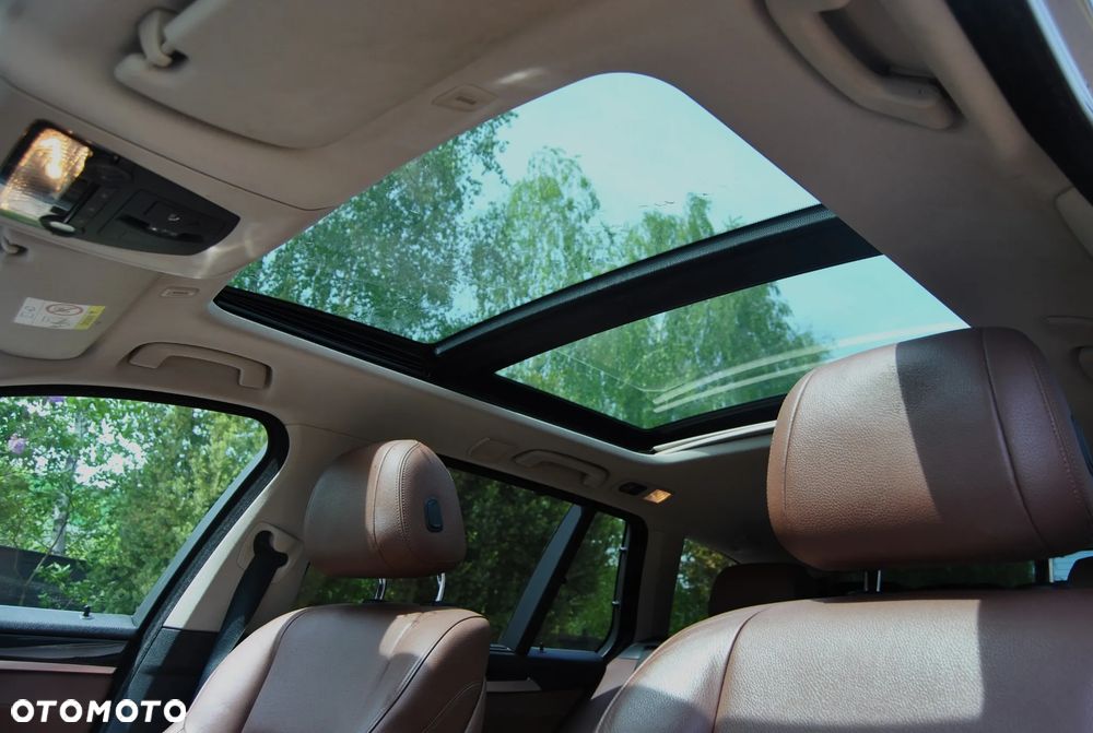 BMW Seria 5 520d Luxury Line - 12