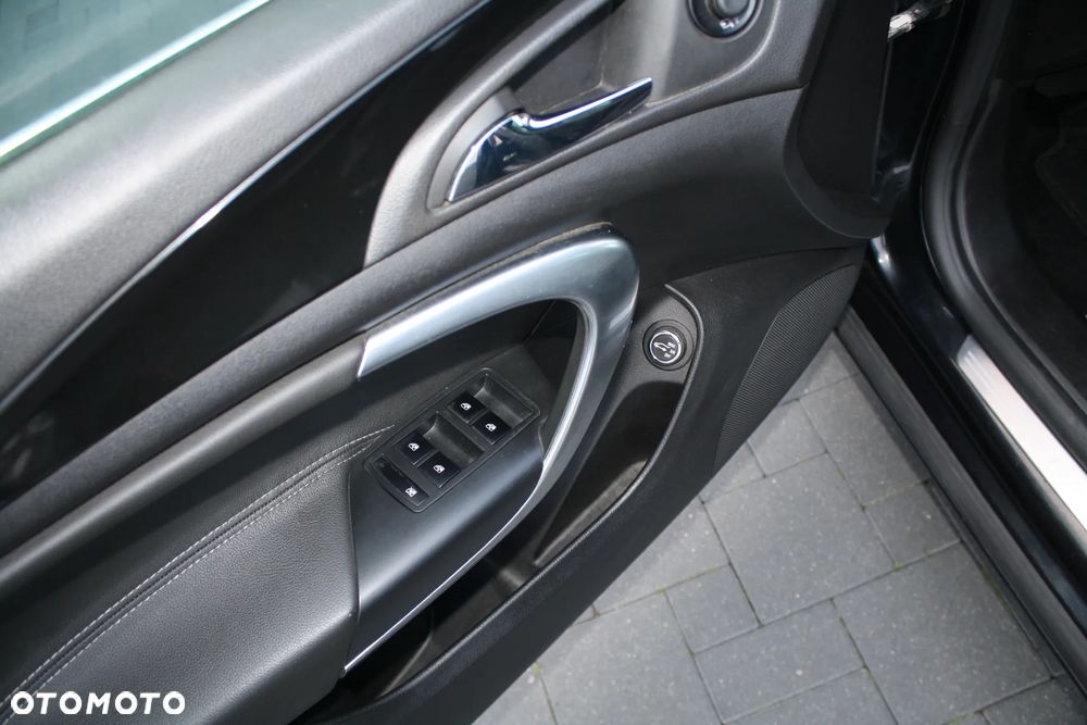 Opel Insignia 2.0 CDTI EcoFLEX Cosmo - 12