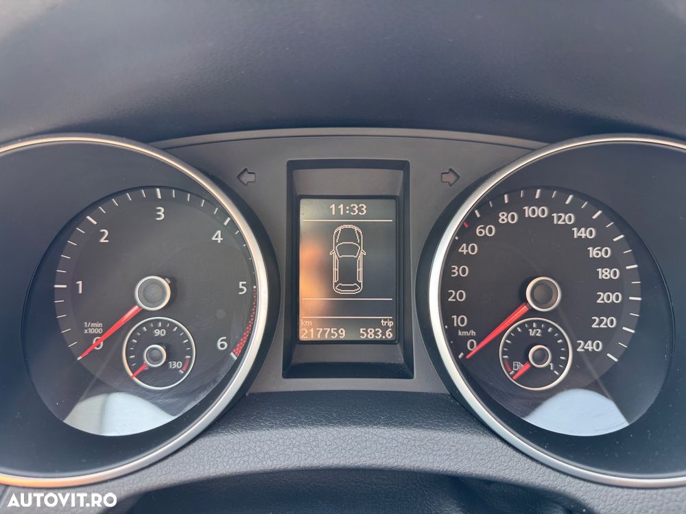Volkswagen Golf 1.6 TDI DPF Style - 10