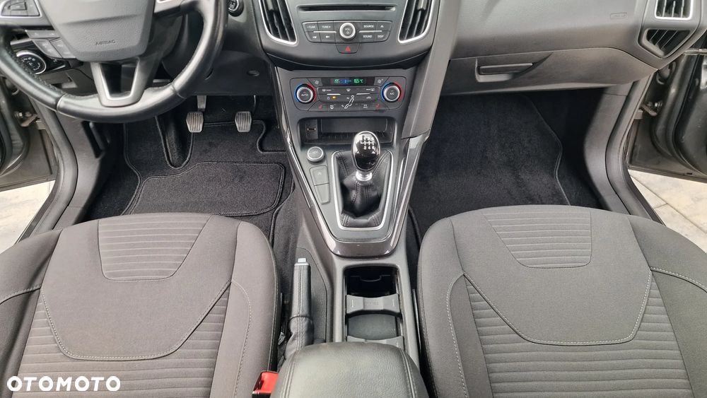 Ford Focus 1.5 TDCi Titanium - 25
