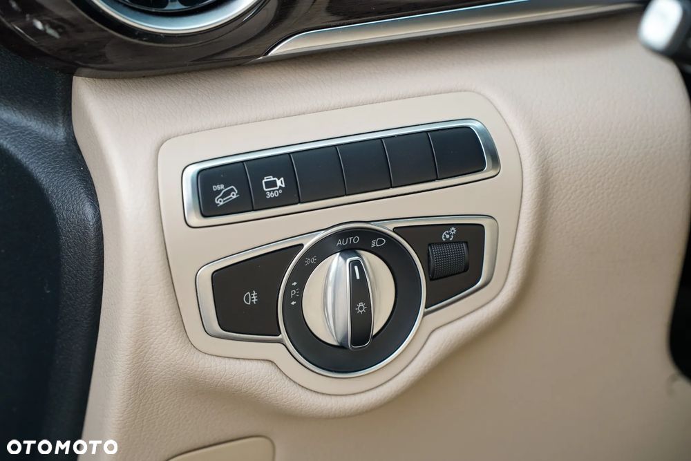 Mercedes-Benz Klasa V 300 d 4-Matic Avantgarde 9G-Tronic (długi) - 37