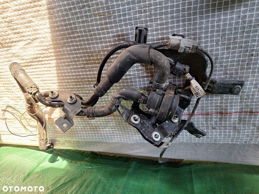 fiat 124 spider 2016- 1.4t dodatkowa pompa wody  orginal  demontaz - 1