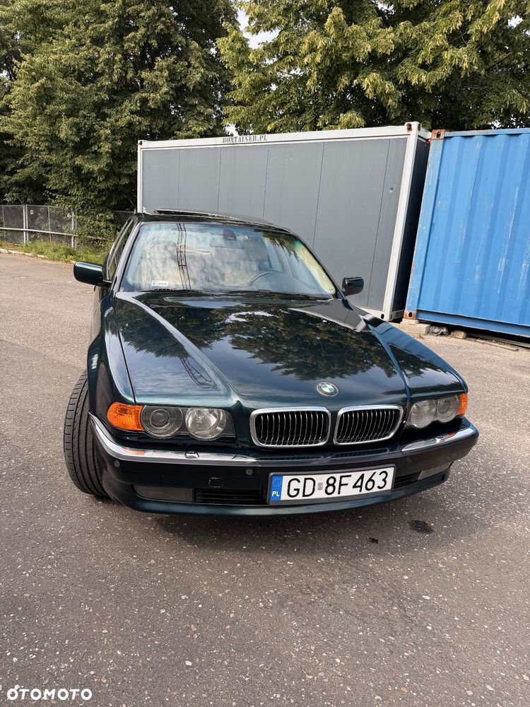 BMW Seria 7 740i - 9