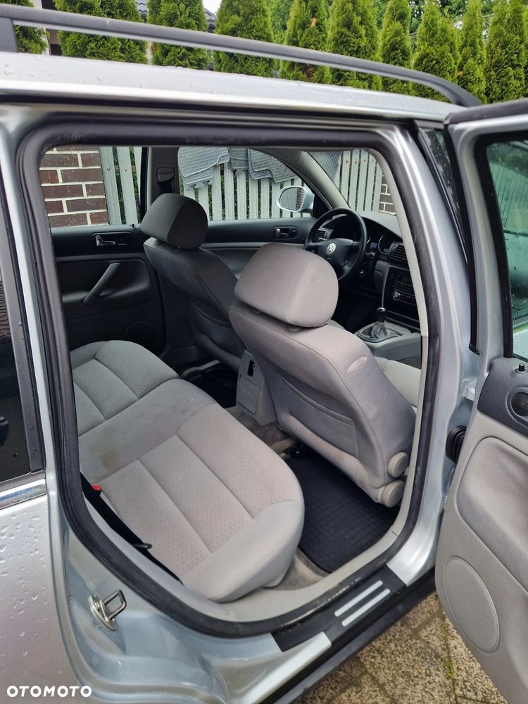 Volkswagen Passat 1.6 - 22