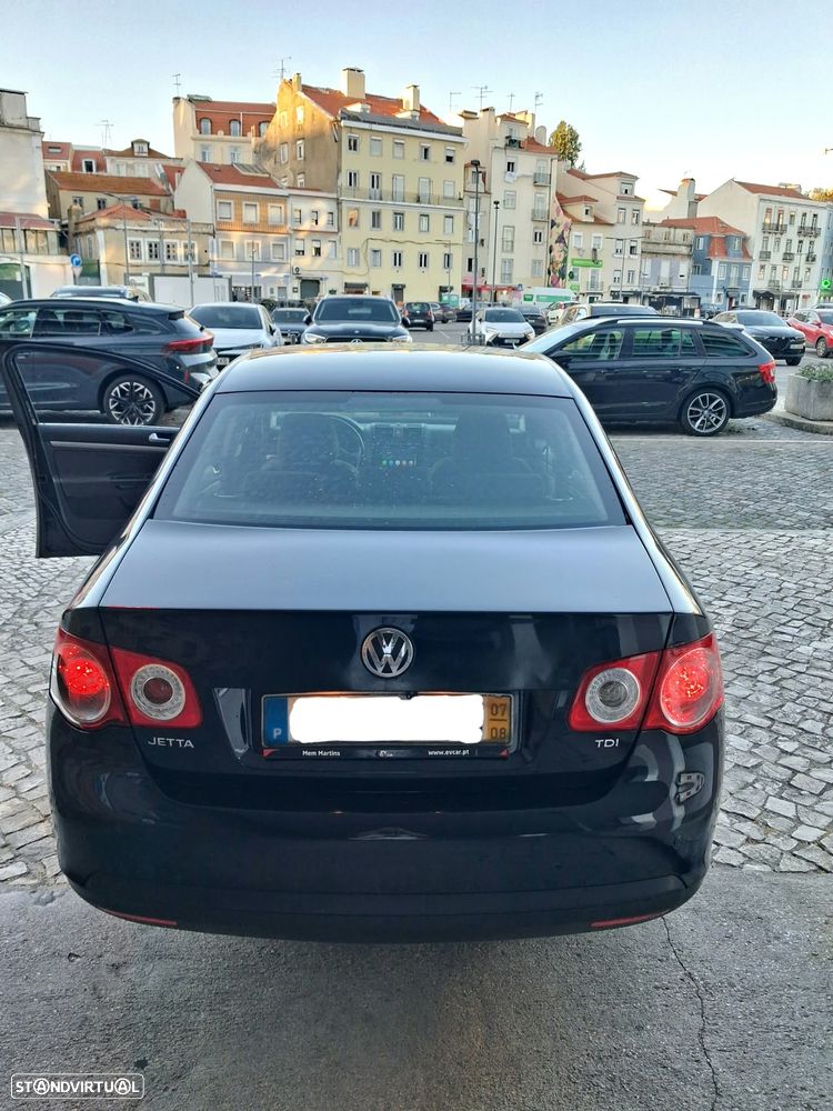 VW Jetta - 7