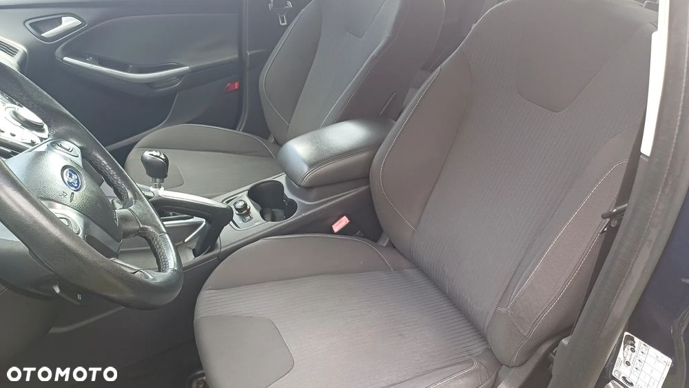 Ford Focus 1.6 TDCi DPF Titanium - 11