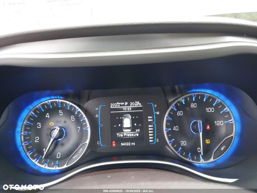 Chrysler Pacifica - 10