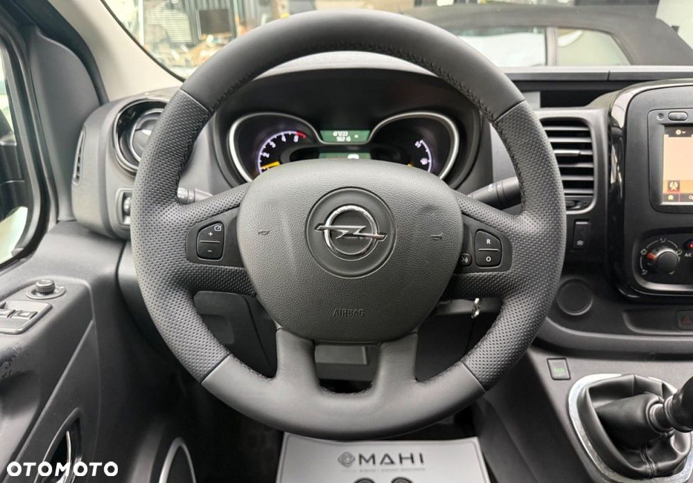 Opel Vivaro L1H1 2,7t Elegance Business - 24