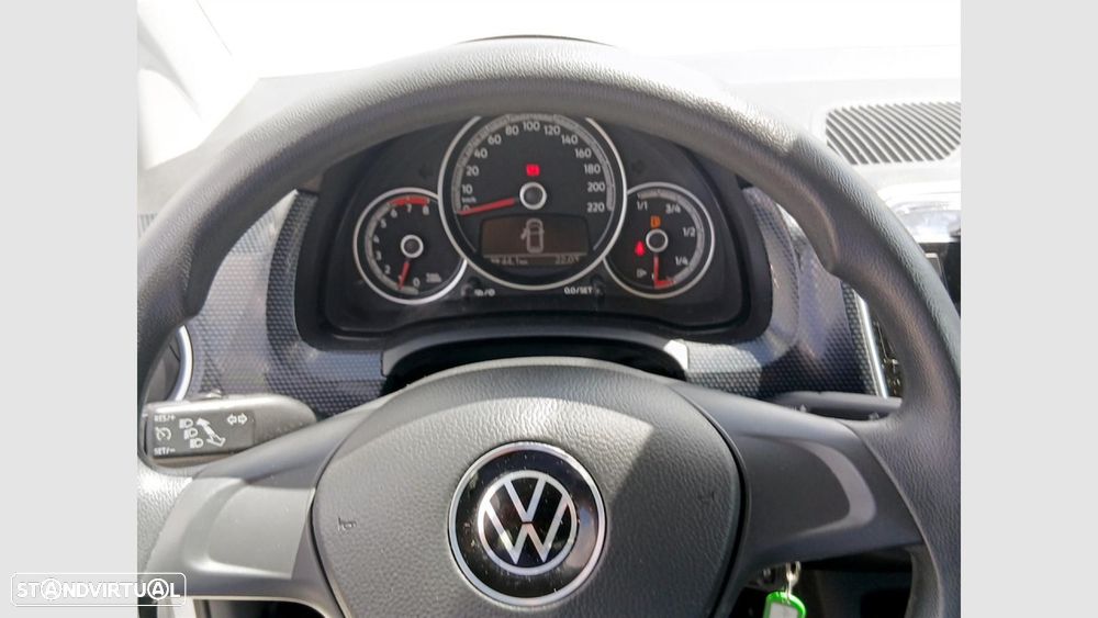 VW Up! 1.0 Move - 16