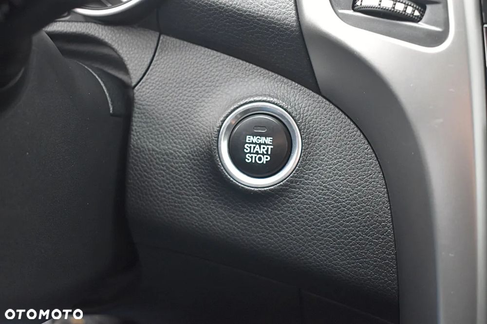 Hyundai i30 i30cw 1.6 CRDi Fifa World Cup Edition - 29