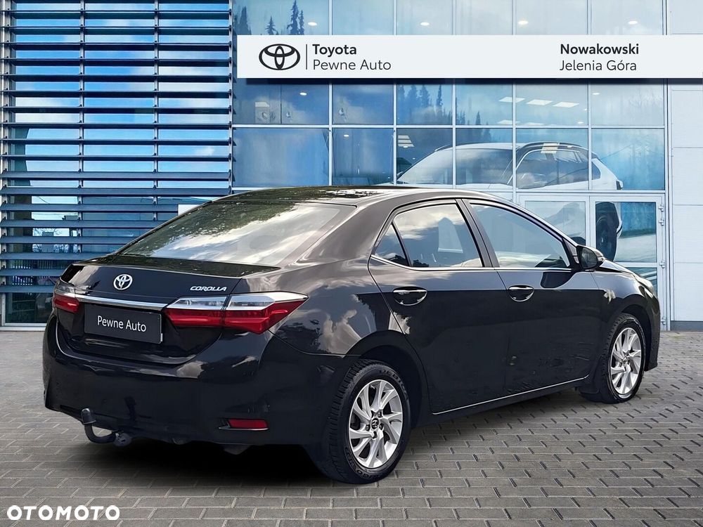 Toyota Corolla - 2