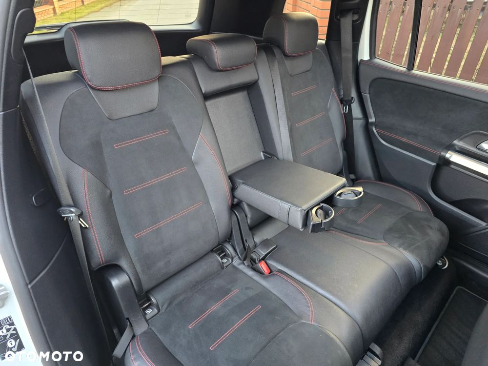 Mercedes-Benz GLB 200 d 4-Matic AMG Line 8G-DCT - 18