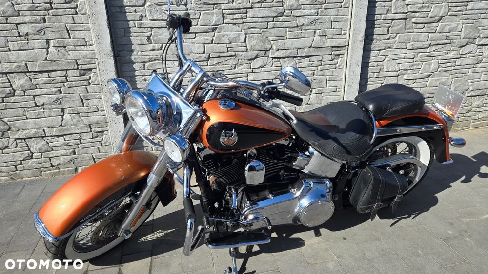 Harley-Davidson Softail Deluxe - 23