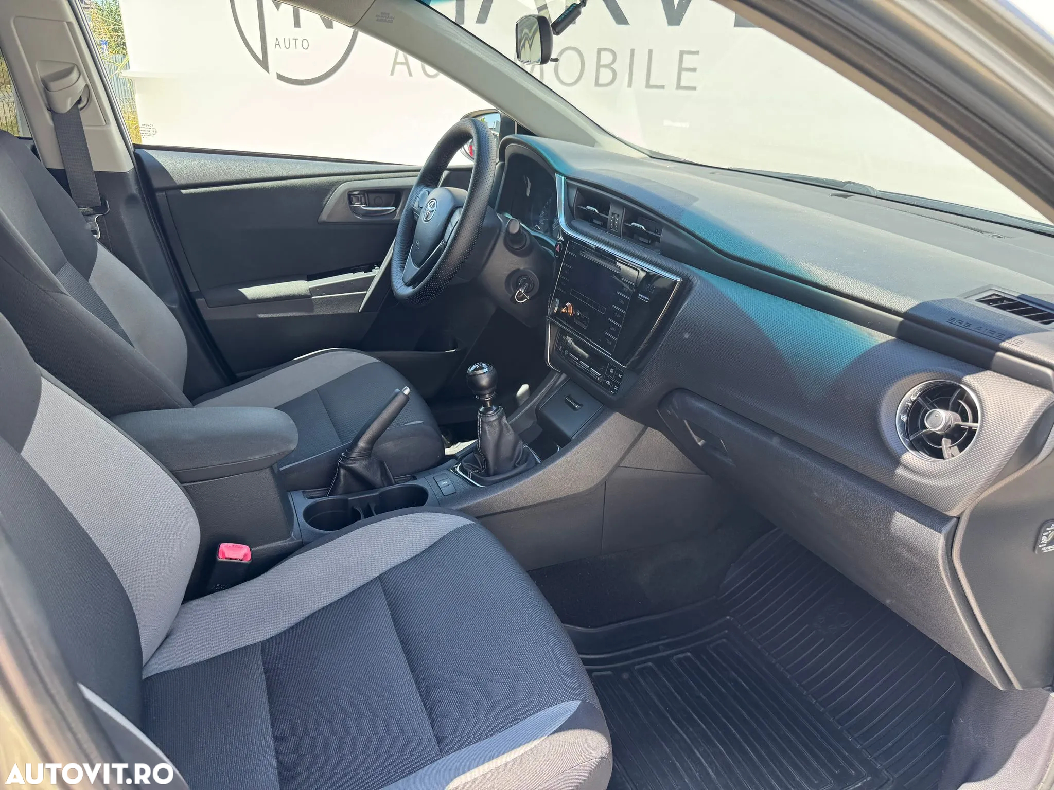Toyota Auris 1.3 Dual VVT-i Terra - 9