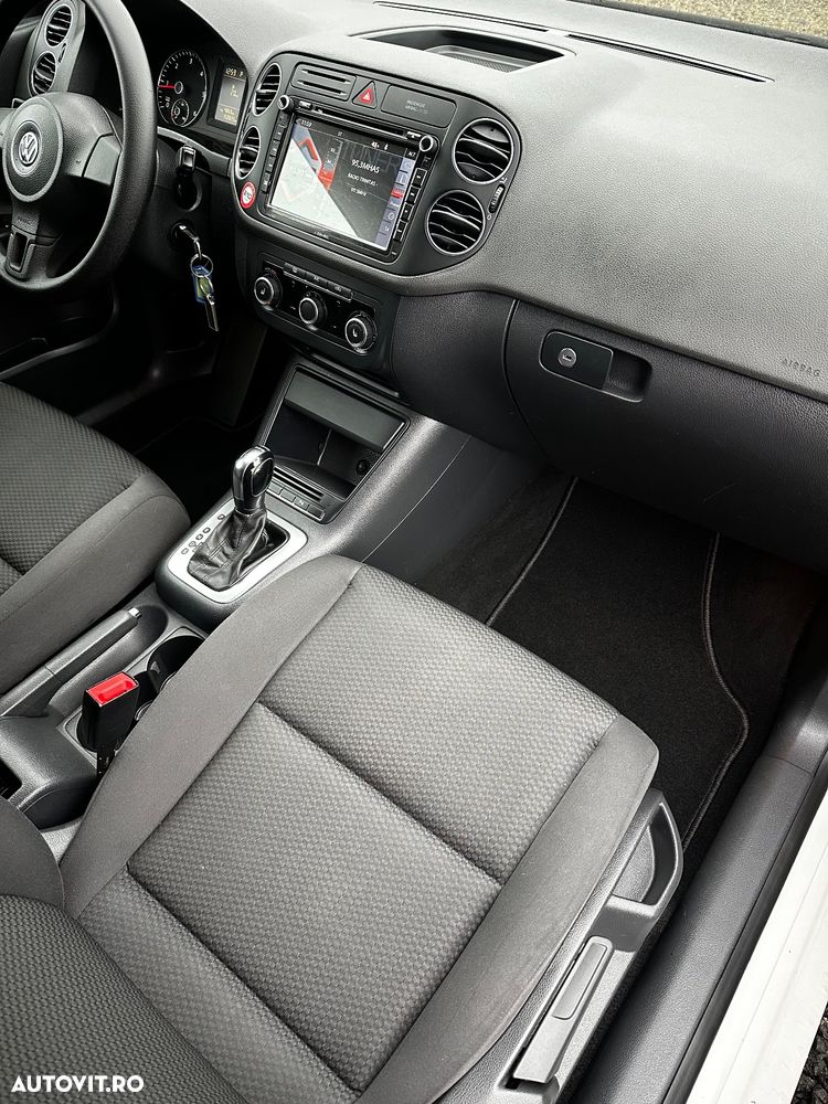 Volkswagen Golf Plus 1.6 TDI DPF DSG Comfortline - 9