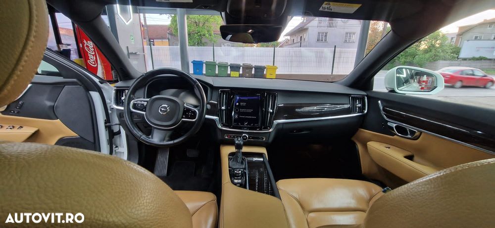 Volvo S90 T6 AWD Geartronic Momentum - 2