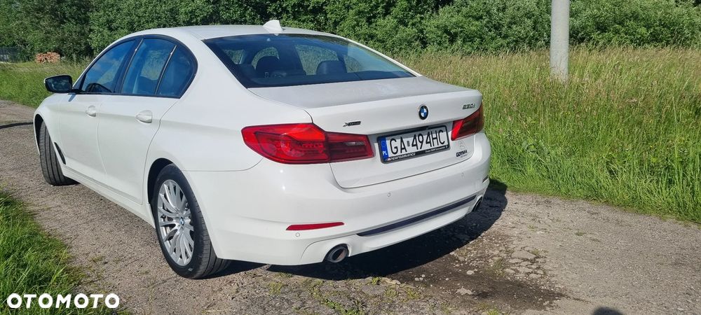 BMW Seria 5 530i xDrive Sport Line sport - 5