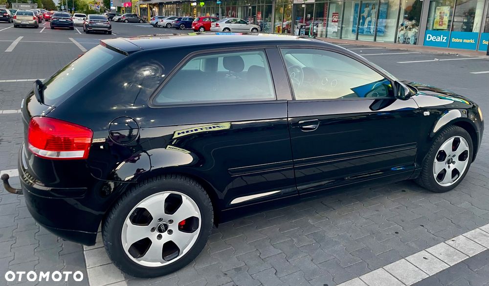 Audi A3 3-drzwiowe 1.6 Ambiente - 11