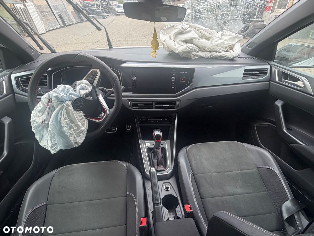Volkswagen Polo - 4