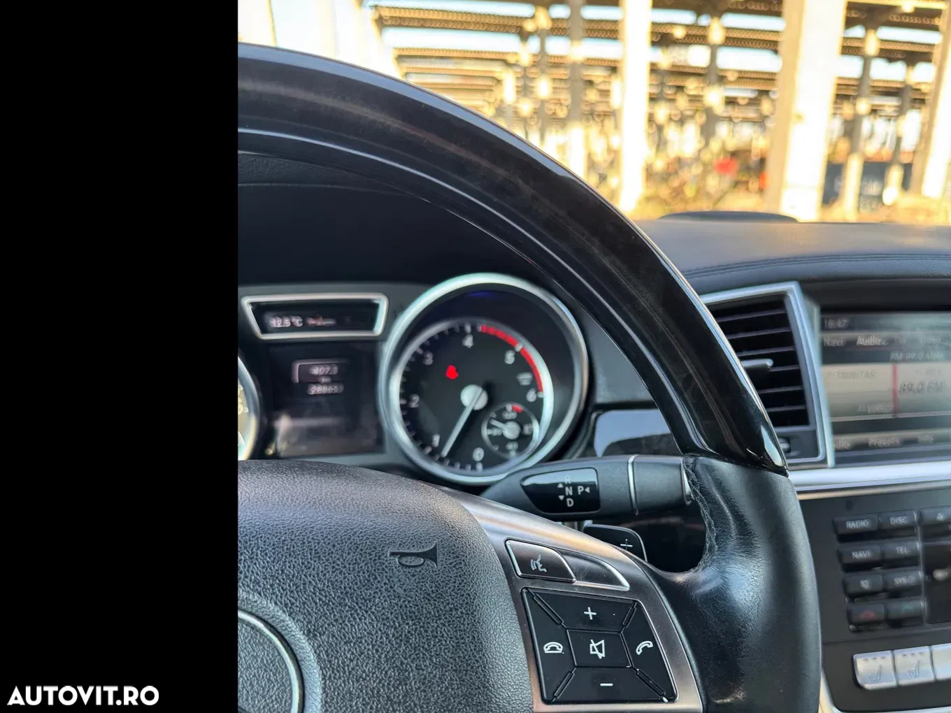 Mercedes-Benz ML 350 BlueTec 4MATIC Aut - 25