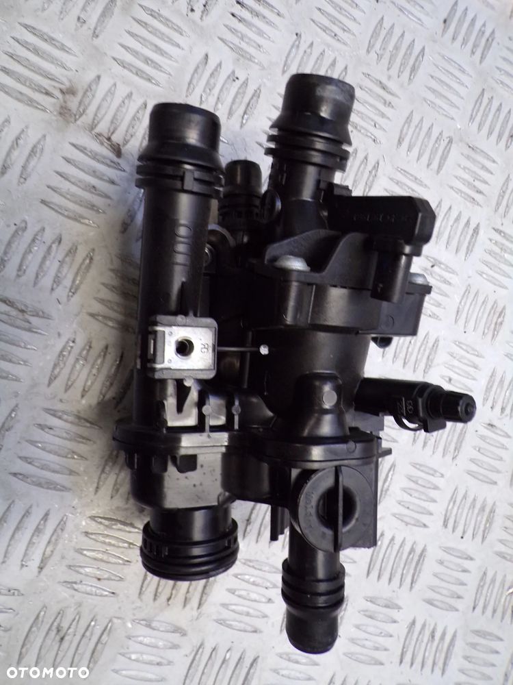 TERMOSTAT OBUDOWA OPEL MOKKA B II 1.2 T - 1