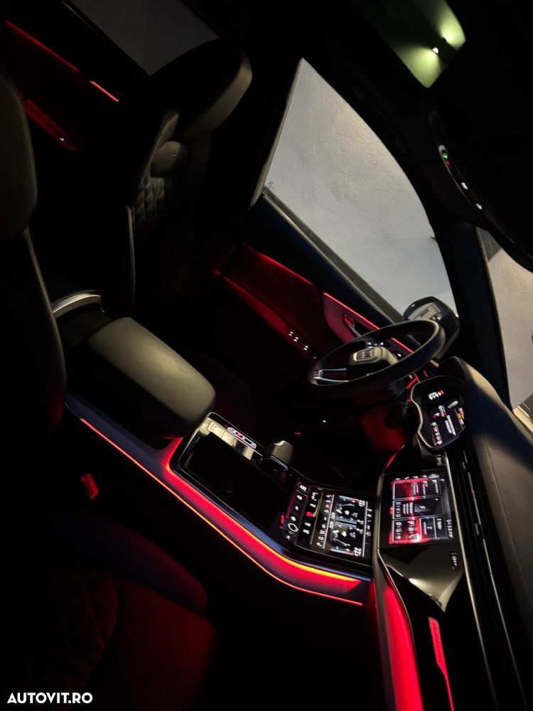 Audi Q8 50 TDI quattro Tiptronic MHEV - 12
